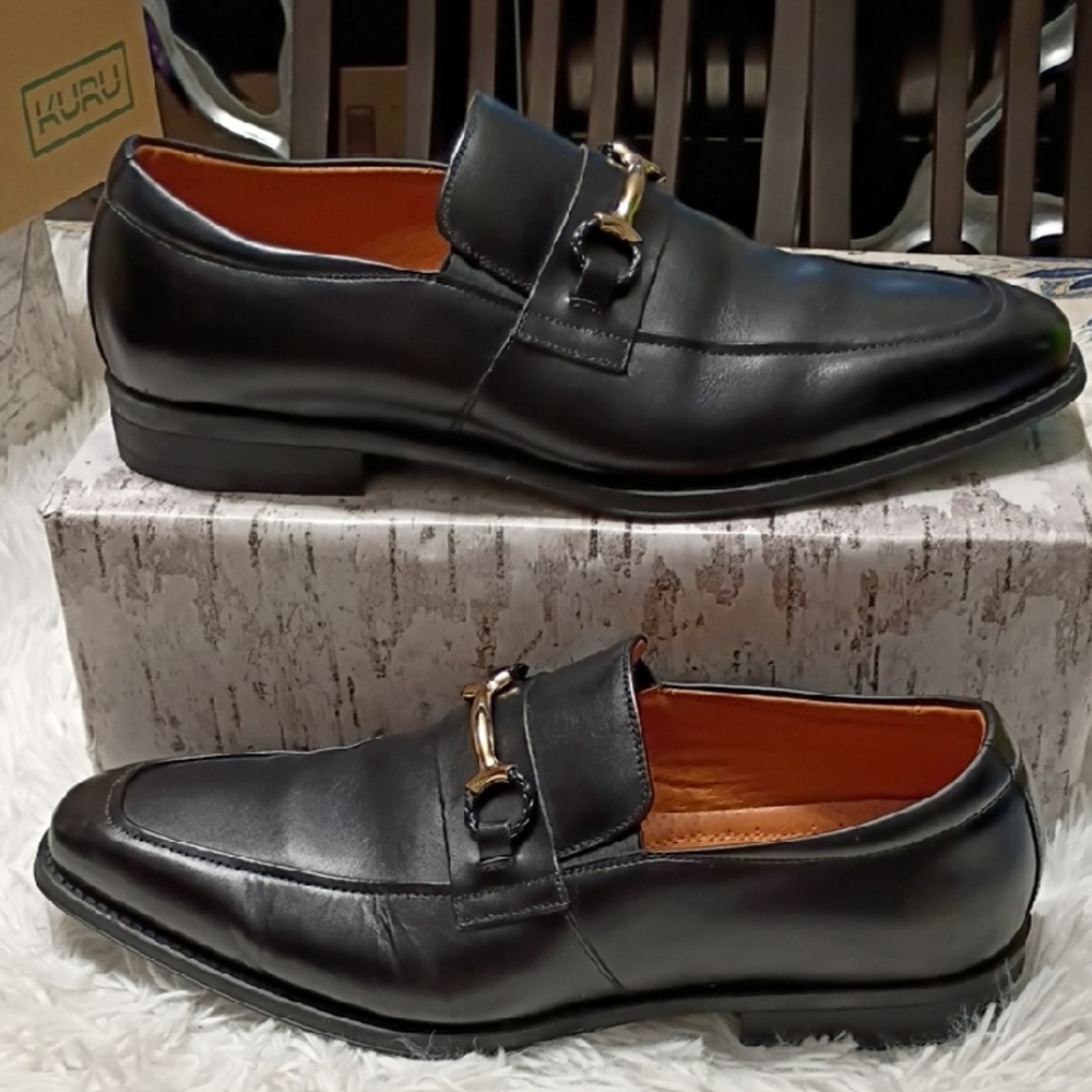 New Pierce Moc Toe Bit Slip On Black Leather Loafers with Gold Detail SZ 11M